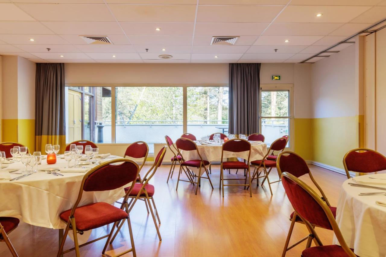 Center Parcs Les Hauts De Bruyeres Шомон-сюр-Тарон Экстерьер фото