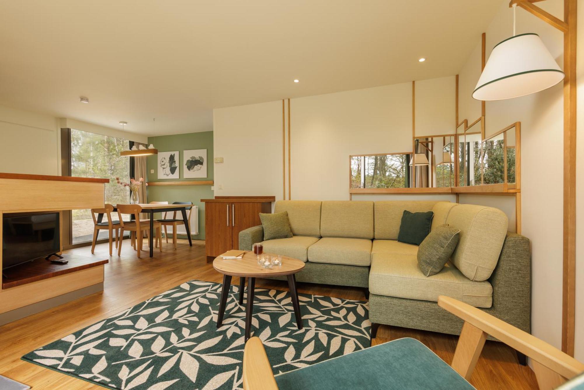 Center Parcs Les Hauts De Bruyeres Шомон-сюр-Тарон Экстерьер фото