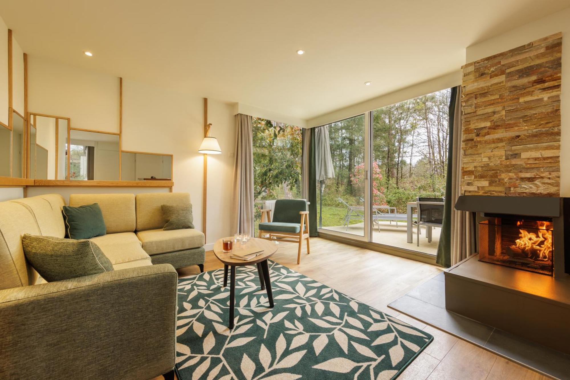 Center Parcs Les Hauts De Bruyeres Шомон-сюр-Тарон Экстерьер фото