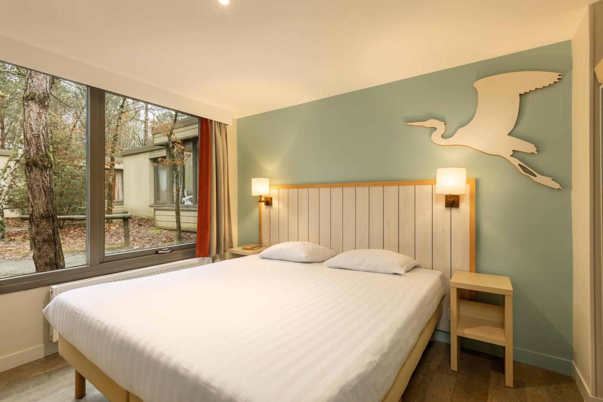 Center Parcs Les Hauts De Bruyeres Шомон-сюр-Тарон Экстерьер фото